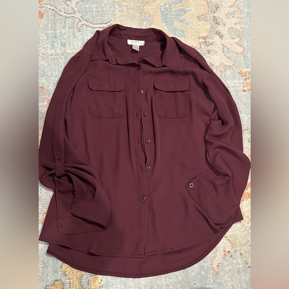 Anne Taylor loft brownish red button down top